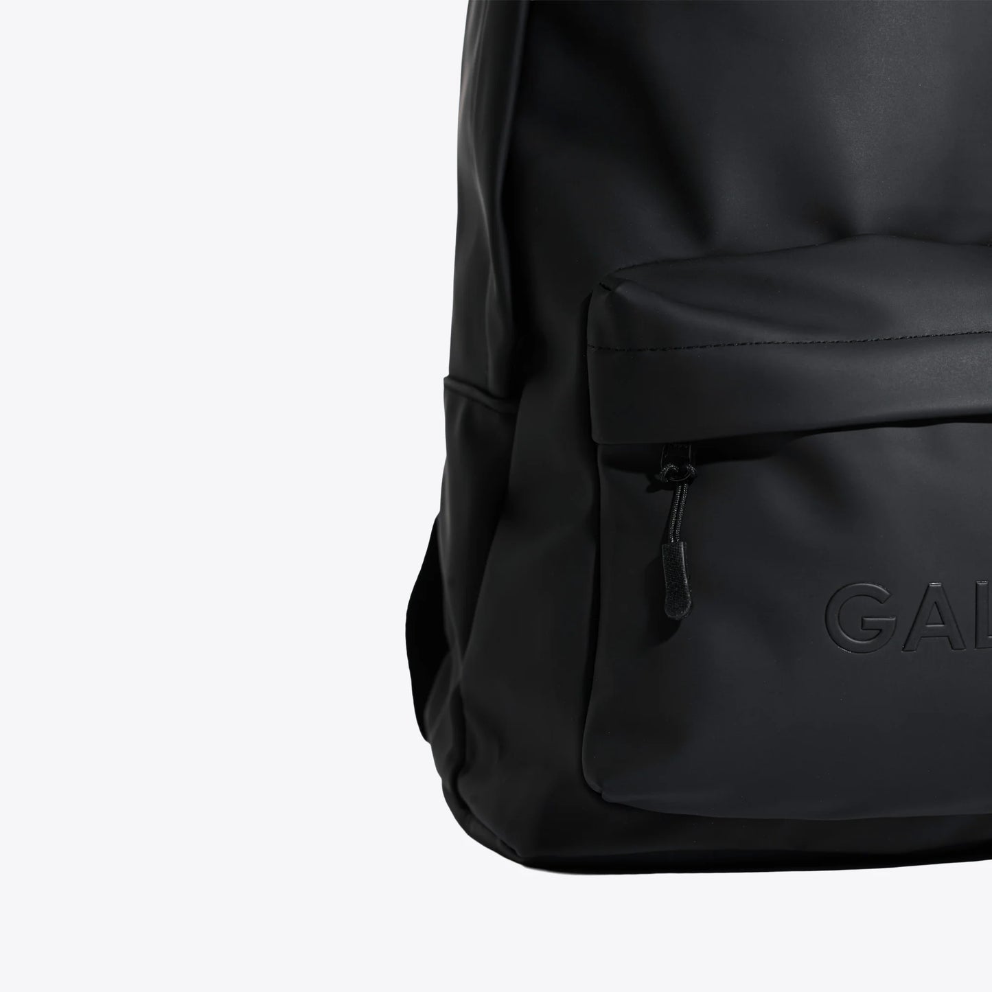 ESSENTIAL BACKPACK