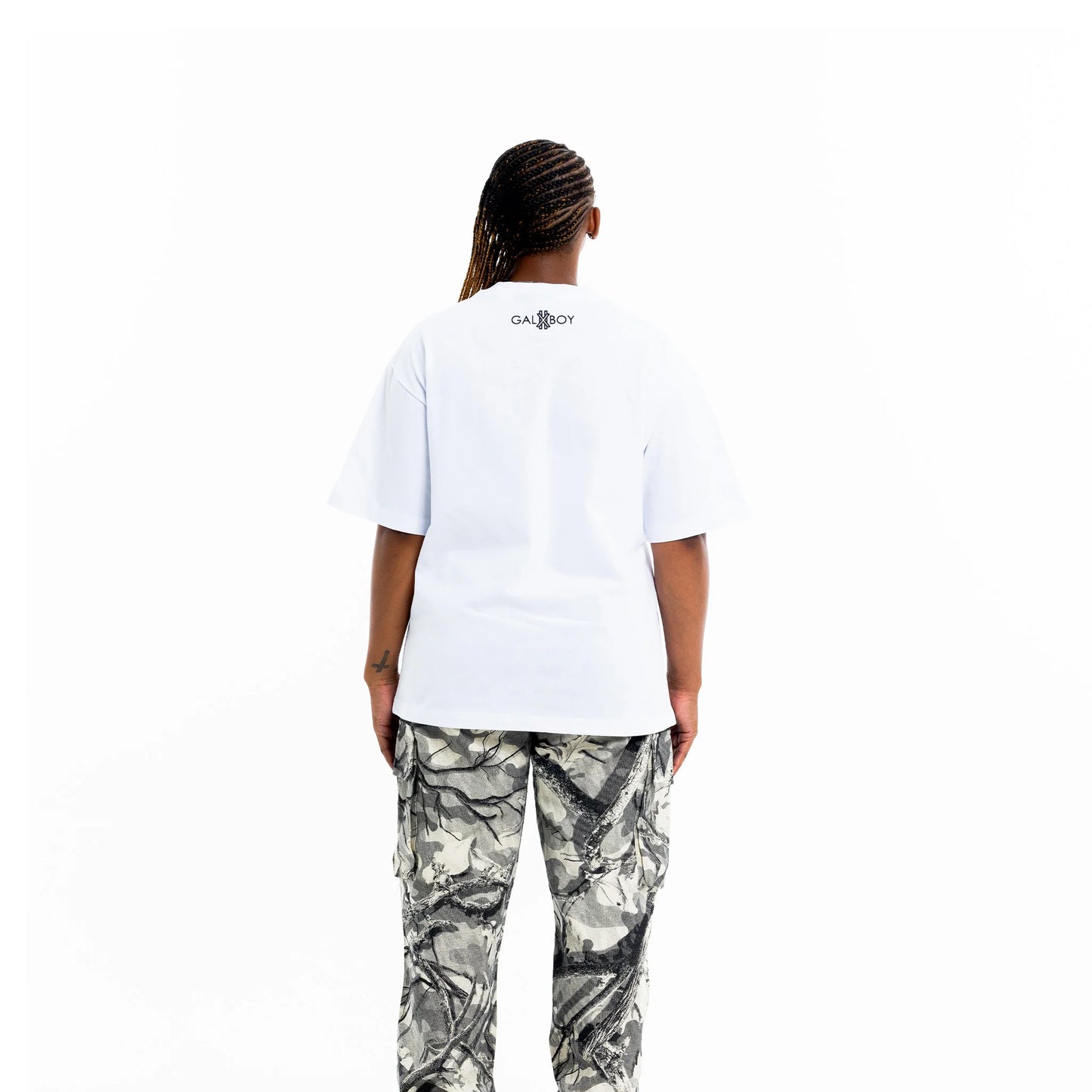 COIN EMBROIDERY T-SHIRT
