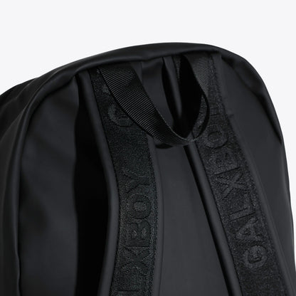 ESSENTIAL BACKPACK